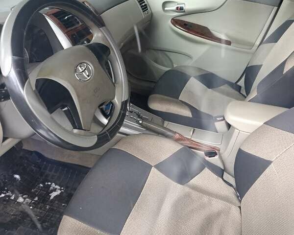 Черный Тойота Королла, объемом двигателя 1.6 л и пробегом 260 тыс. км за 5300 $, фото 8 на Automoto.ua