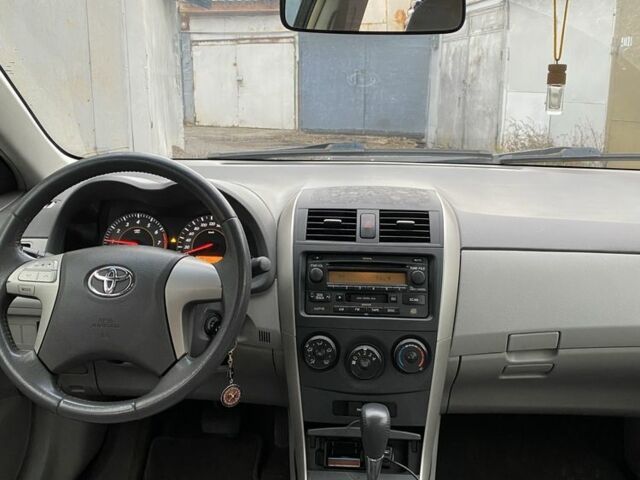 Черный Тойота Королла, объемом двигателя 1.8 л и пробегом 207 тыс. км за 5350 $, фото 8 на Automoto.ua