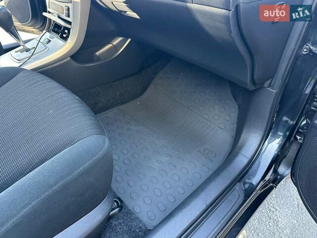 Чорний Тойота Королла, об'ємом двигуна 1.6 л та пробігом 193 тис. км за 5999 $, фото 7 на Automoto.ua