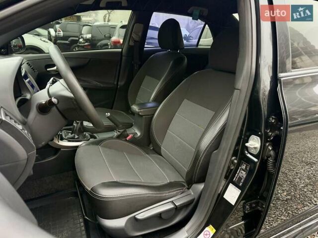 Черный Тойота Королла, объемом двигателя 1.6 л и пробегом 221 тыс. км за 6600 $, фото 8 на Automoto.ua