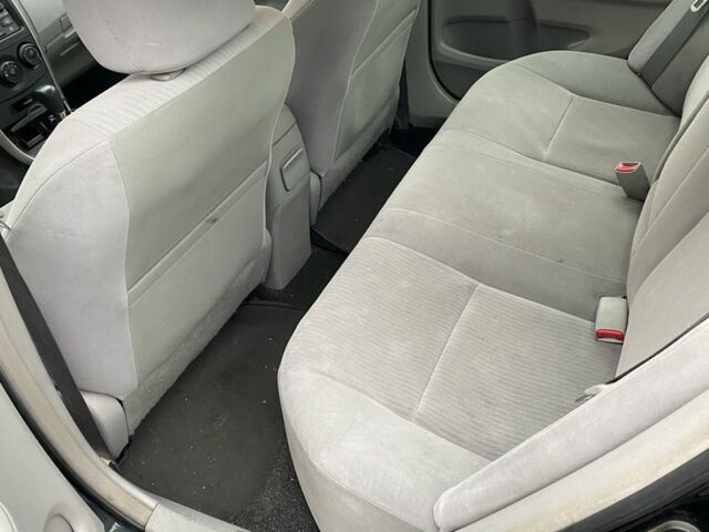 Черный Тойота Королла, объемом двигателя 1.8 л и пробегом 207 тыс. км за 5350 $, фото 12 на Automoto.ua