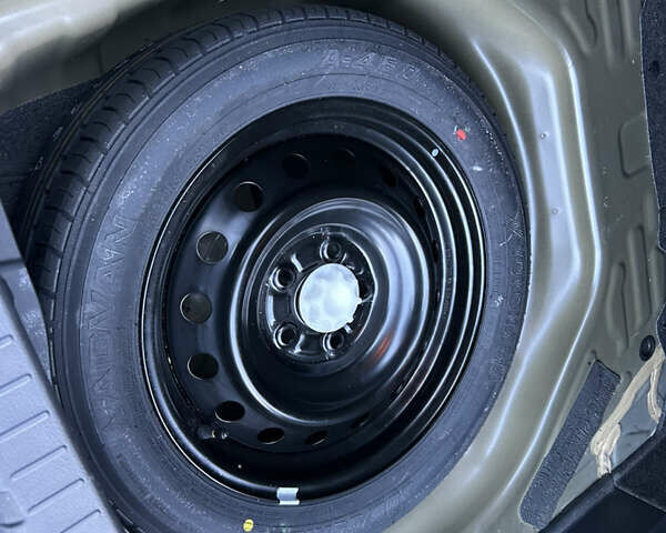 Черный Тойота Королла, объемом двигателя 1.6 л и пробегом 42 тыс. км за 10300 $, фото 28 на Automoto.ua