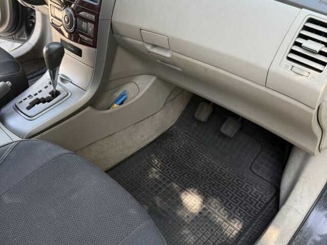 Черный Тойота Королла, объемом двигателя 1.8 л и пробегом 340 тыс. км за 5500 $, фото 7 на Automoto.ua