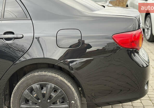 Чорний Тойота Королла, об'ємом двигуна 1.6 л та пробігом 207 тис. км за 6300 $, фото 4 на Automoto.ua