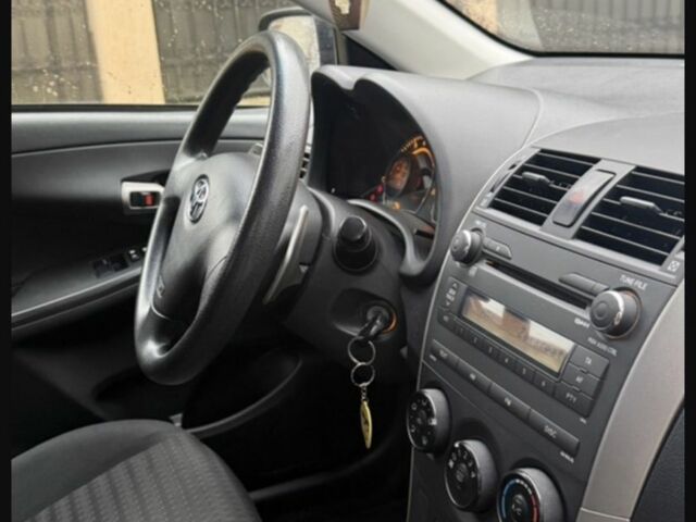 Черный Тойота Королла, объемом двигателя 0 л и пробегом 149 тыс. км за 7599 $, фото 7 на Automoto.ua