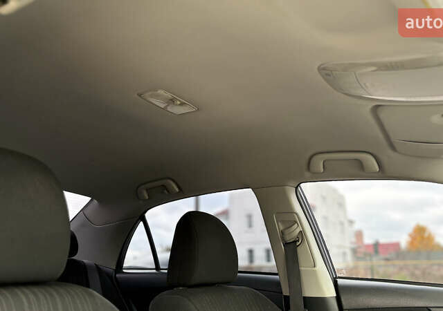 Чорний Тойота Королла, об'ємом двигуна 1.6 л та пробігом 207 тис. км за 6300 $, фото 16 на Automoto.ua