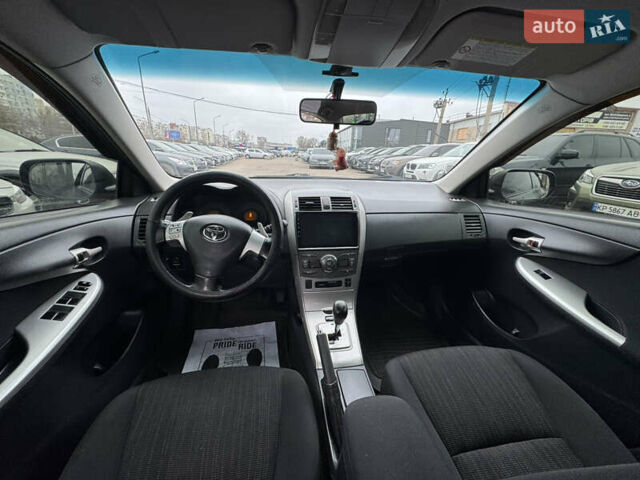 Черный Тойота Королла, объемом двигателя 1.6 л и пробегом 221 тыс. км за 6999 $, фото 9 на Automoto.ua