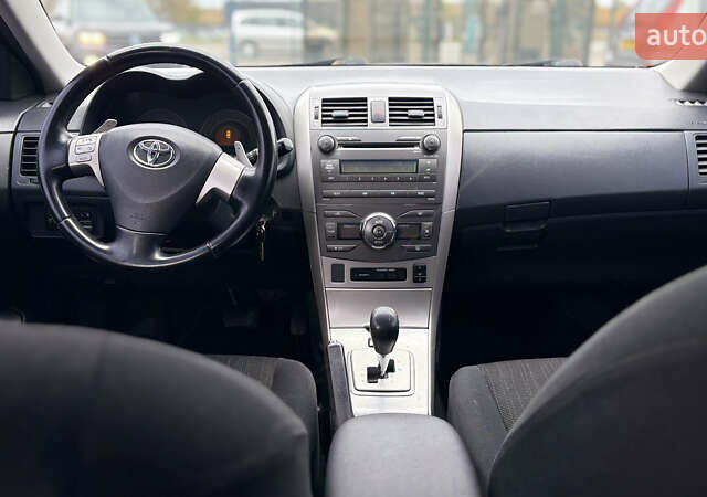 Чорний Тойота Королла, об'ємом двигуна 1.6 л та пробігом 207 тис. км за 6300 $, фото 15 на Automoto.ua