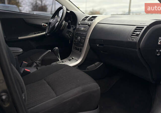 Чорний Тойота Королла, об'ємом двигуна 1.6 л та пробігом 207 тис. км за 6300 $, фото 13 на Automoto.ua