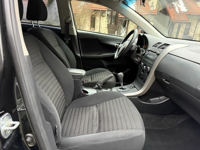 Черный Тойота Королла, объемом двигателя 1.6 л и пробегом 149 тыс. км за 6100 $, фото 20 на Automoto.ua