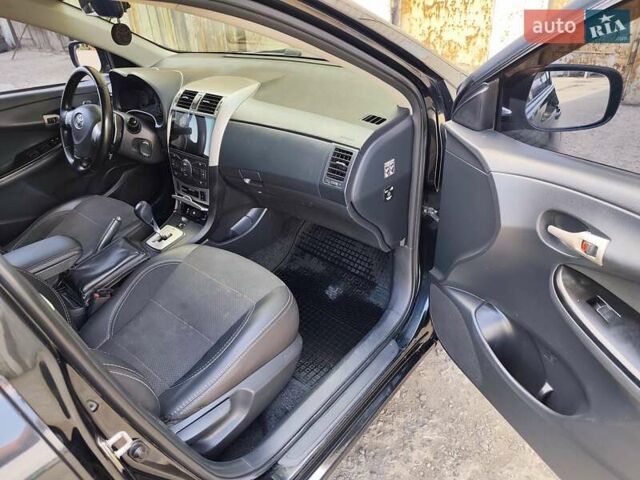 Черный Тойота Королла, объемом двигателя 1.6 л и пробегом 290 тыс. км за 7500 $, фото 5 на Automoto.ua