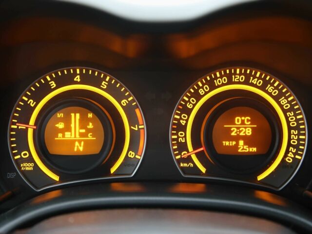 Чорний Тойота Королла, об'ємом двигуна 1.6 л та пробігом 272 тис. км за 6200 $, фото 14 на Automoto.ua