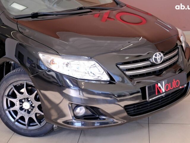 Черный Тойота Королла, объемом двигателя 1.6 л и пробегом 154 тыс. км за 9400 $, фото 2 на Automoto.ua