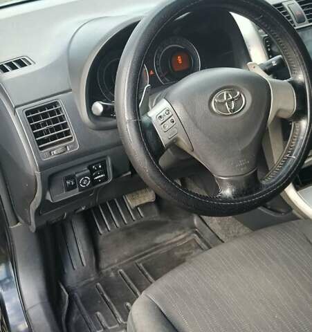 Черный Тойота Королла, объемом двигателя 1.6 л и пробегом 215 тыс. км за 6200 $, фото 6 на Automoto.ua