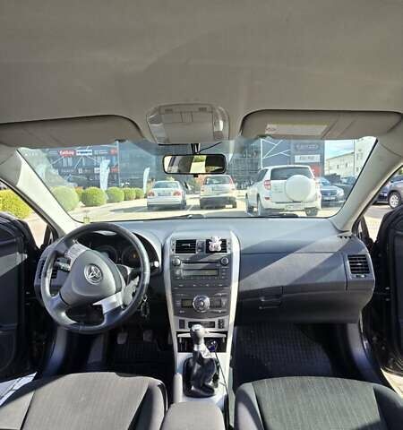 Черный Тойота Королла, объемом двигателя 1.6 л и пробегом 244 тыс. км за 6950 $, фото 19 на Automoto.ua