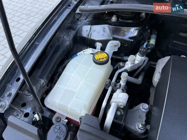 Черный Тойота Королла, объемом двигателя 1.6 л и пробегом 147 тыс. км за 6999 $, фото 89 на Automoto.ua