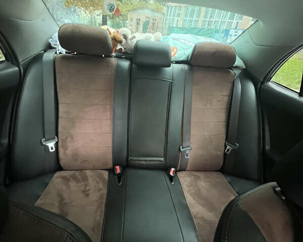 Чорний Тойота Королла, об'ємом двигуна 1.6 л та пробігом 147 тис. км за 7700 $, фото 12 на Automoto.ua