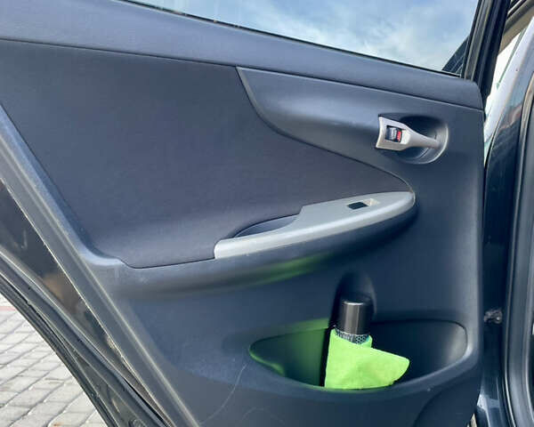 Черный Тойота Королла, объемом двигателя 1.59 л и пробегом 173 тыс. км за 7300 $, фото 16 на Automoto.ua