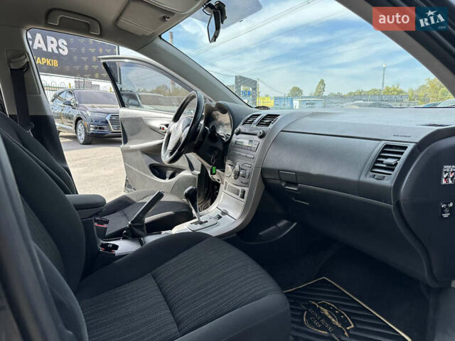 Черный Тойота Королла, объемом двигателя 1.6 л и пробегом 177 тыс. км за 7200 $, фото 22 на Automoto.ua