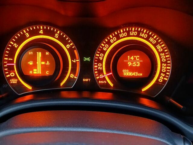 Черный Тойота Королла, объемом двигателя 1.6 л и пробегом 179 тыс. км за 7350 $, фото 4 на Automoto.ua