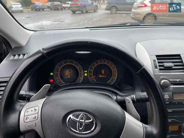 Чорний Тойота Королла, об'ємом двигуна 1.6 л та пробігом 208 тис. км за 7200 $, фото 15 на Automoto.ua