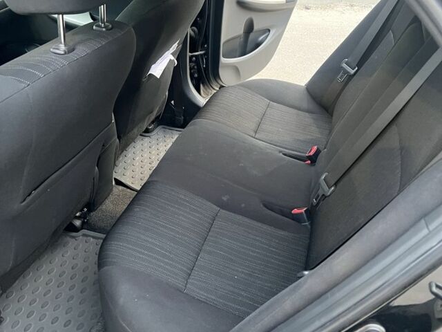 Черный Тойота Королла, объемом двигателя 1.6 л и пробегом 300 тыс. км за 6500 $, фото 3 на Automoto.ua