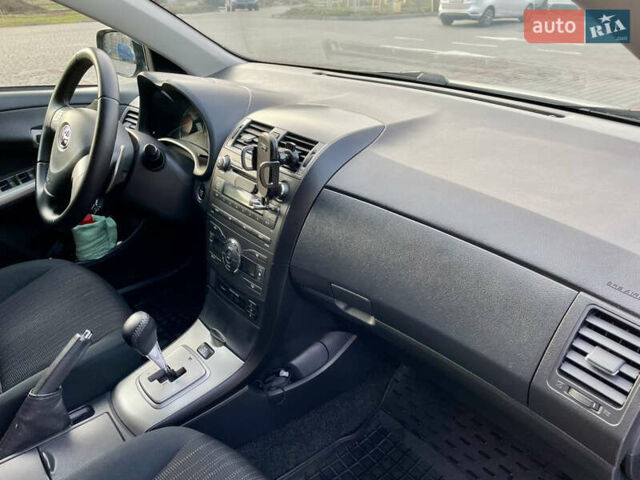 Черный Тойота Королла, объемом двигателя 1.59 л и пробегом 173 тыс. км за 7300 $, фото 12 на Automoto.ua