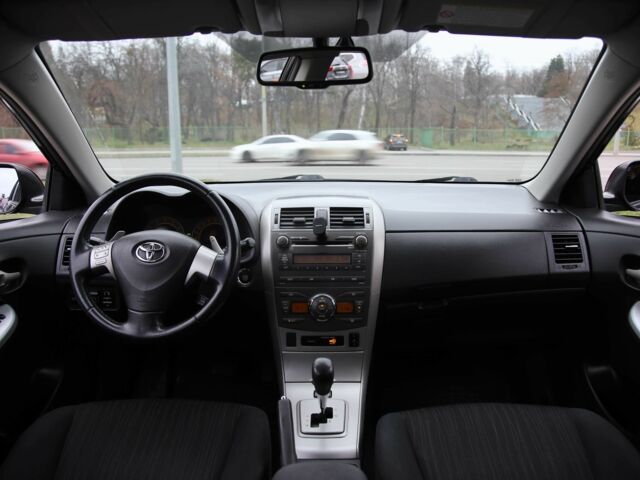 Чорний Тойота Королла, об'ємом двигуна 1.6 л та пробігом 272 тис. км за 6200 $, фото 12 на Automoto.ua