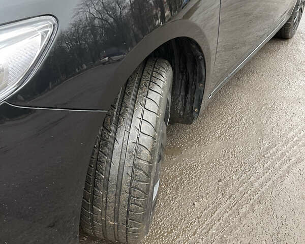 Чорний Тойота Королла, об'ємом двигуна 1.6 л та пробігом 208 тис. км за 7200 $, фото 21 на Automoto.ua