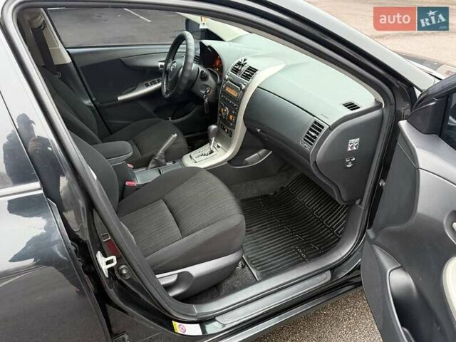 Черный Тойота Королла, объемом двигателя 1.59 л и пробегом 192 тыс. км за 9250 $, фото 26 на Automoto.ua