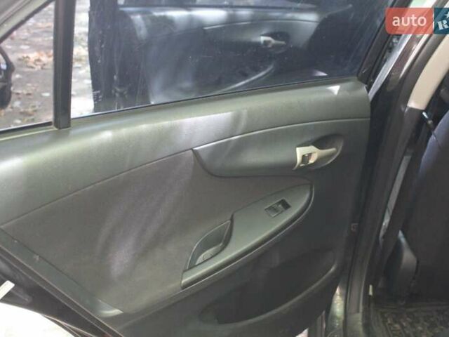 Черный Тойота Королла, объемом двигателя 1.6 л и пробегом 250 тыс. км за 5000 $, фото 6 на Automoto.ua