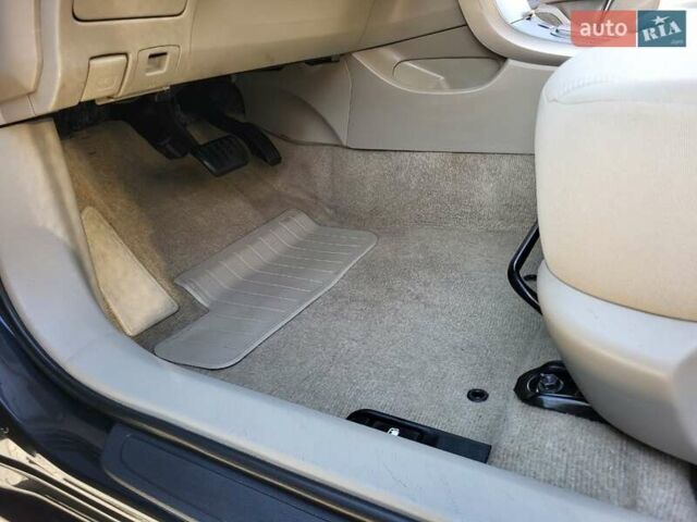 Чорний Тойота Королла, об'ємом двигуна 1.6 л та пробігом 195 тис. км за 8500 $, фото 18 на Automoto.ua