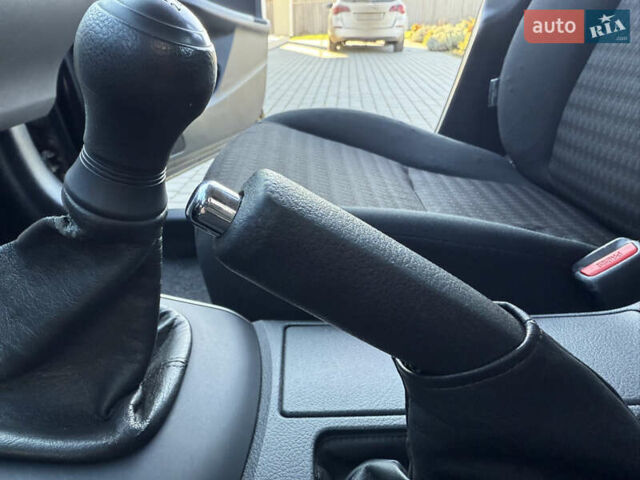 Черный Тойота Королла, объемом двигателя 1.6 л и пробегом 147 тыс. км за 6999 $, фото 62 на Automoto.ua