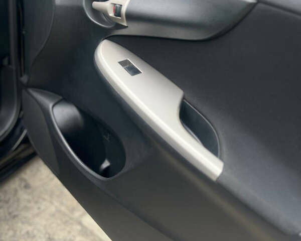 Черный Тойота Королла, объемом двигателя 1.8 л и пробегом 213 тыс. км за 7300 $, фото 9 на Automoto.ua