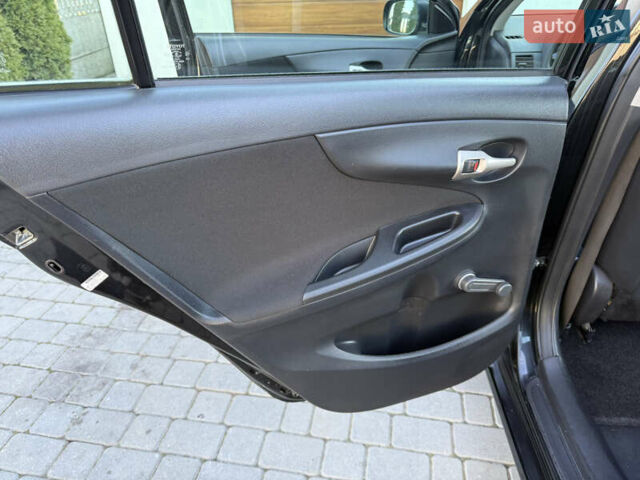 Черный Тойота Королла, объемом двигателя 1.6 л и пробегом 147 тыс. км за 6999 $, фото 45 на Automoto.ua