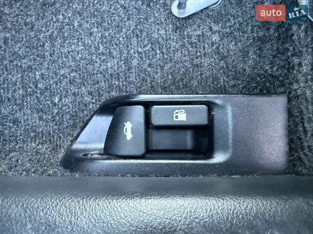 Черный Тойота Королла, объемом двигателя 1.6 л и пробегом 147 тыс. км за 6999 $, фото 65 на Automoto.ua