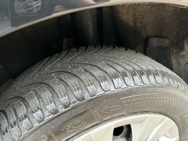 Черный Тойота Королла, объемом двигателя 1.6 л и пробегом 149 тыс. км за 6100 $, фото 14 на Automoto.ua