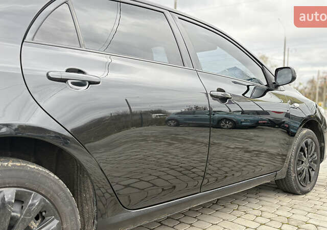 Чорний Тойота Королла, об'ємом двигуна 1.6 л та пробігом 207 тис. км за 6300 $, фото 3 на Automoto.ua