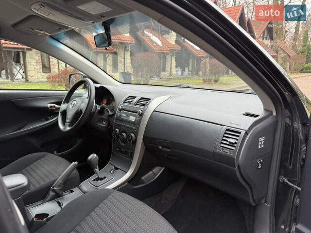 Черный Тойота Королла, объемом двигателя 1.6 л и пробегом 149 тыс. км за 5950 $, фото 28 на Automoto.ua