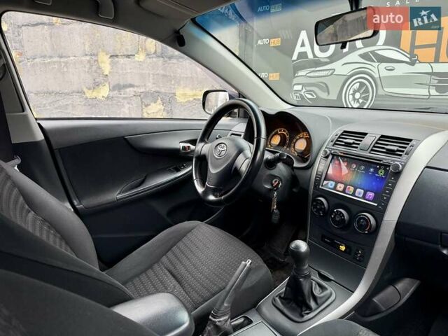 Черный Тойота Королла, объемом двигателя 1.6 л и пробегом 180 тыс. км за 6600 $, фото 10 на Automoto.ua