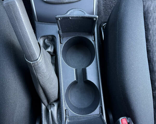 Черный Тойота Королла, объемом двигателя 1.6 л и пробегом 147 тыс. км за 6999 $, фото 61 на Automoto.ua