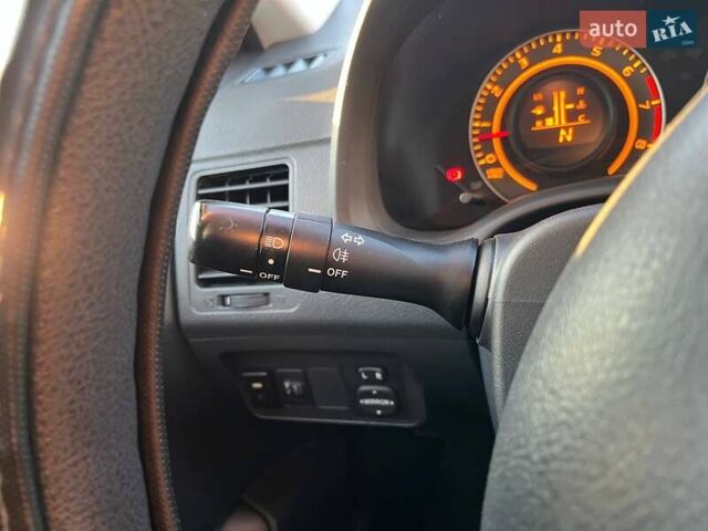 Черный Тойота Королла, объемом двигателя 1.6 л и пробегом 186 тыс. км за 7490 $, фото 17 на Automoto.ua