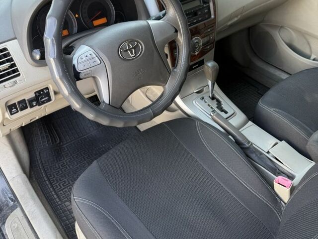 Черный Тойота Королла, объемом двигателя 1.8 л и пробегом 340 тыс. км за 5500 $, фото 4 на Automoto.ua