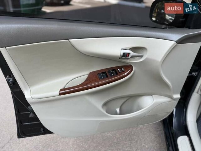 Черный Тойота Королла, объемом двигателя 1.8 л и пробегом 289 тыс. км за 7599 $, фото 24 на Automoto.ua