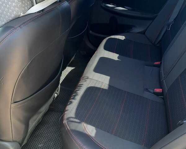 Черный Тойота Королла, объемом двигателя 1.6 л и пробегом 290 тыс. км за 6500 $, фото 12 на Automoto.ua