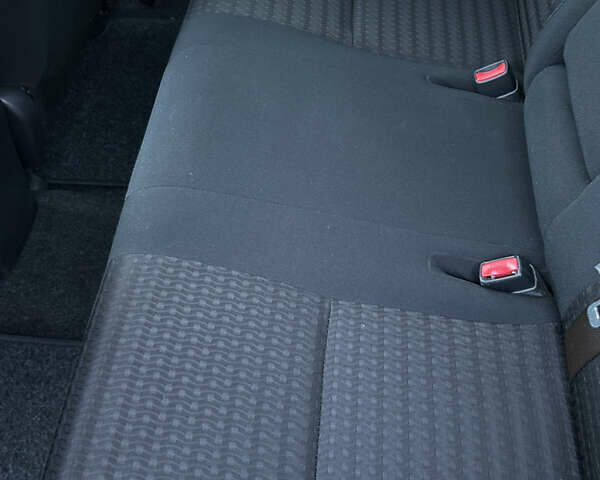 Черный Тойота Королла, объемом двигателя 1.6 л и пробегом 42 тыс. км за 10300 $, фото 27 на Automoto.ua