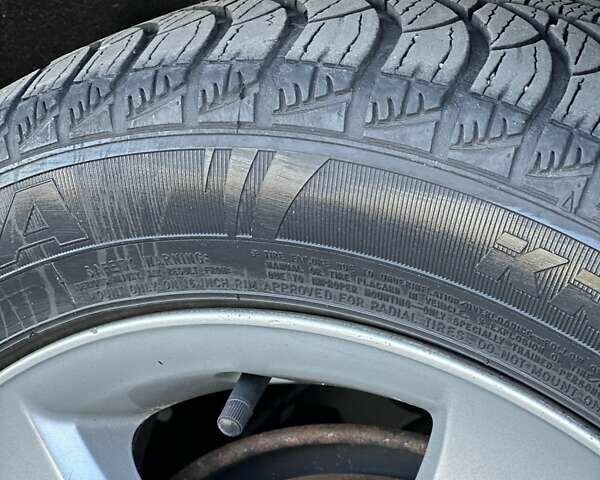 Черный Тойота Королла, объемом двигателя 1.6 л и пробегом 380 тыс. км за 4499 $, фото 16 на Automoto.ua