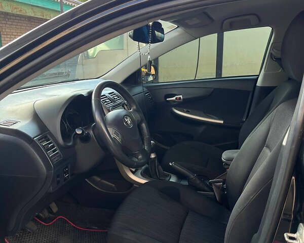 Черный Тойота Королла, объемом двигателя 1.6 л и пробегом 183 тыс. км за 7500 $, фото 6 на Automoto.ua