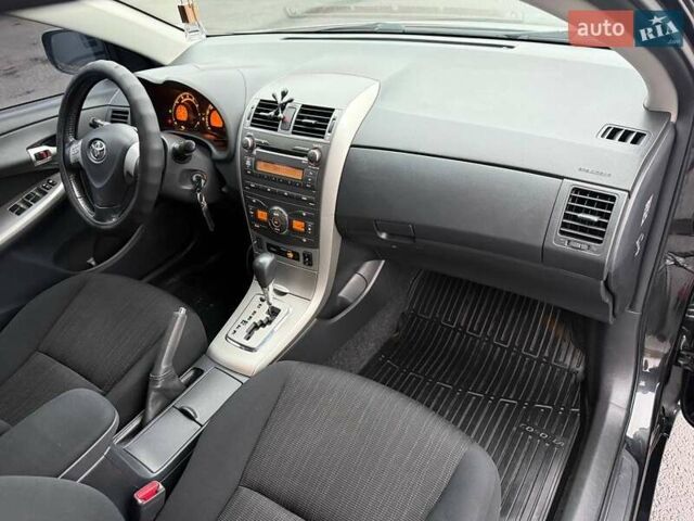 Черный Тойота Королла, объемом двигателя 1.59 л и пробегом 192 тыс. км за 9250 $, фото 27 на Automoto.ua