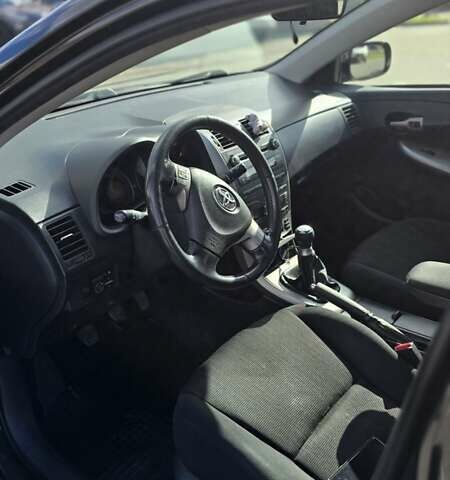 Черный Тойота Королла, объемом двигателя 1.6 л и пробегом 244 тыс. км за 6950 $, фото 13 на Automoto.ua